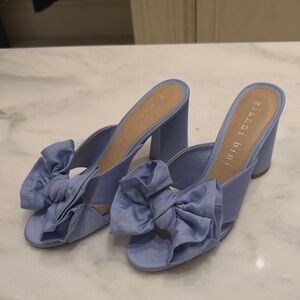 Gianni Bini light blue/ Lavender Blue Bow Mules